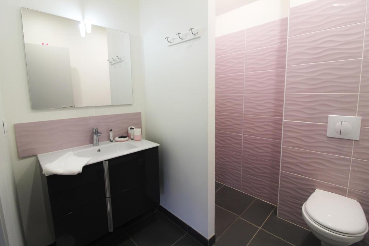 Apartmán Plein Sud Avec Jacuzzi Privatif Et Parking Prive Sarlat-la-Canéda Exteriér fotografie